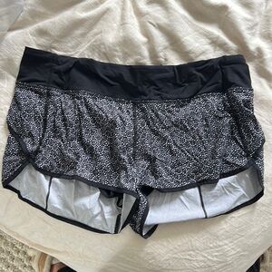 Lulu Shorts - size 8 Great Condition